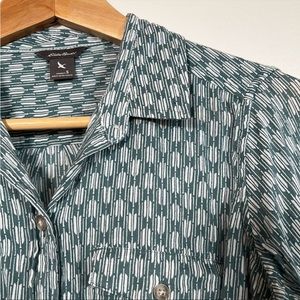 Eddie Bauer Long Sleeve Packable Travel Button Shirt - Teal Pattern - Small
